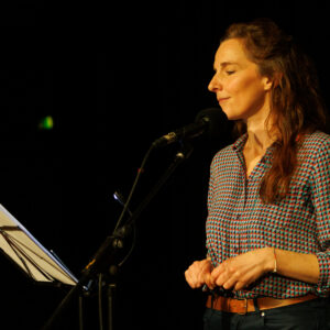 Lecture musicale de Sortir au jour, Amandine Dhée et Sarah Decroocq, ©Hervé Veronese